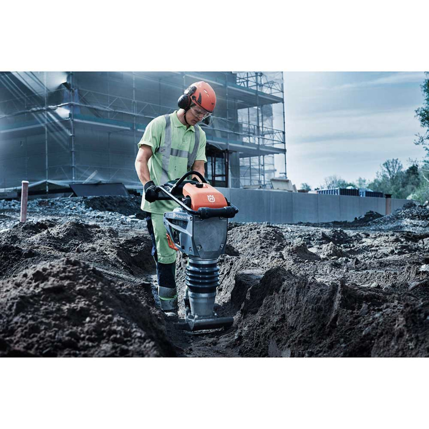 Husqvarna LT 6005 Gas-Powered Rammer - 967854504