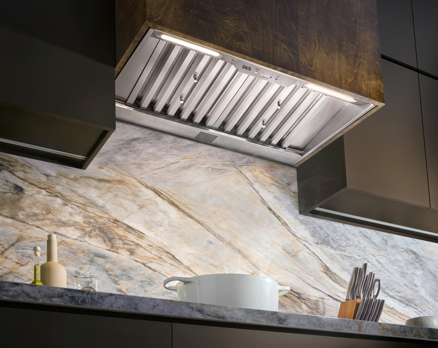 SIGNATURE KITCHEN SUITE SKSHI3601S 36-inch Insert Hood - SKSHI3601S