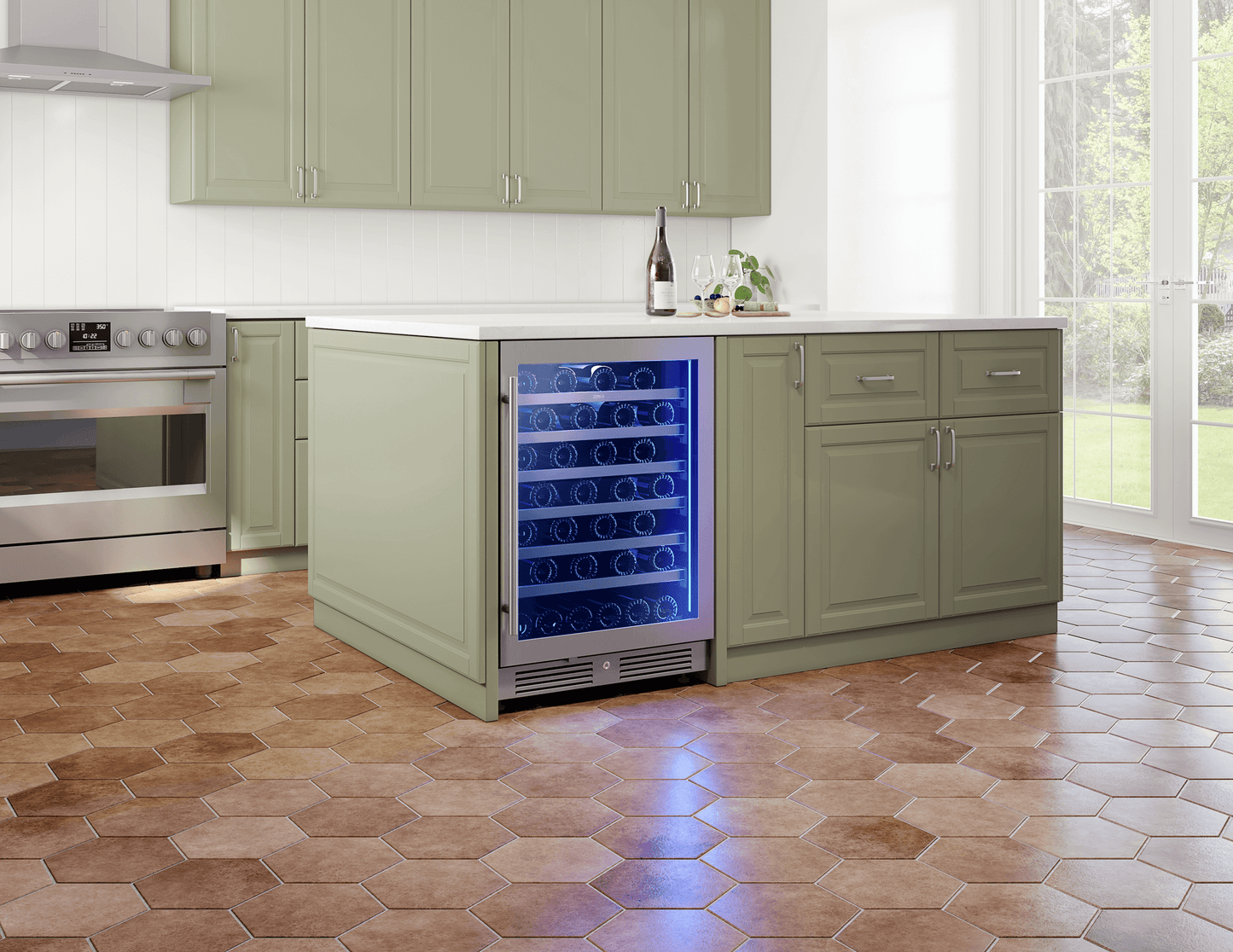 ZEPHYR Presrv Wine Cooler, 24in UC, SS+Gls, Rvs Door, 1Z in Stainless Steel - PRW24C01CG