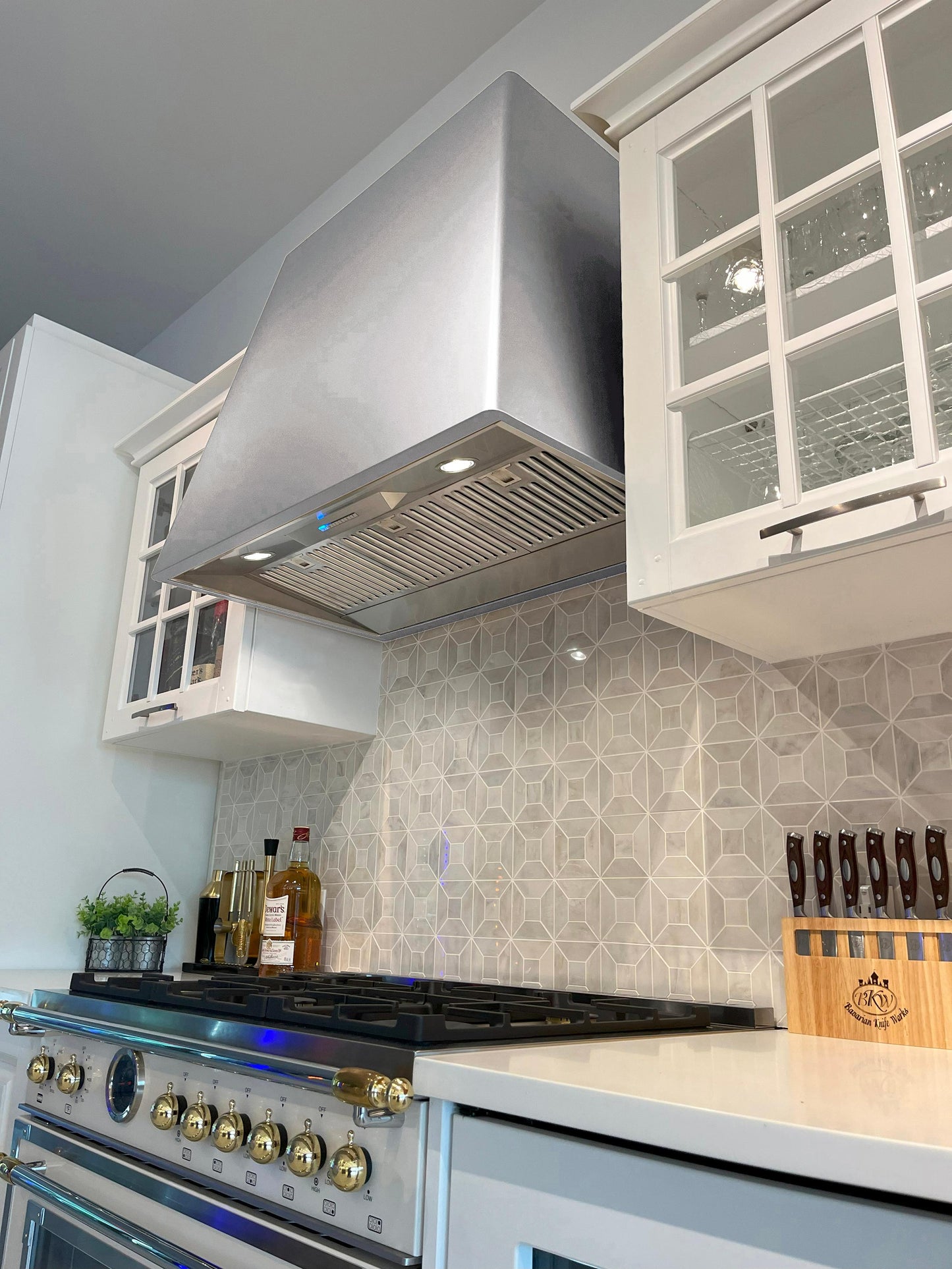 XO APPLIANCE XOVD136SS XO 36in Designer Hood in Stainless Steel - XOVD136SS