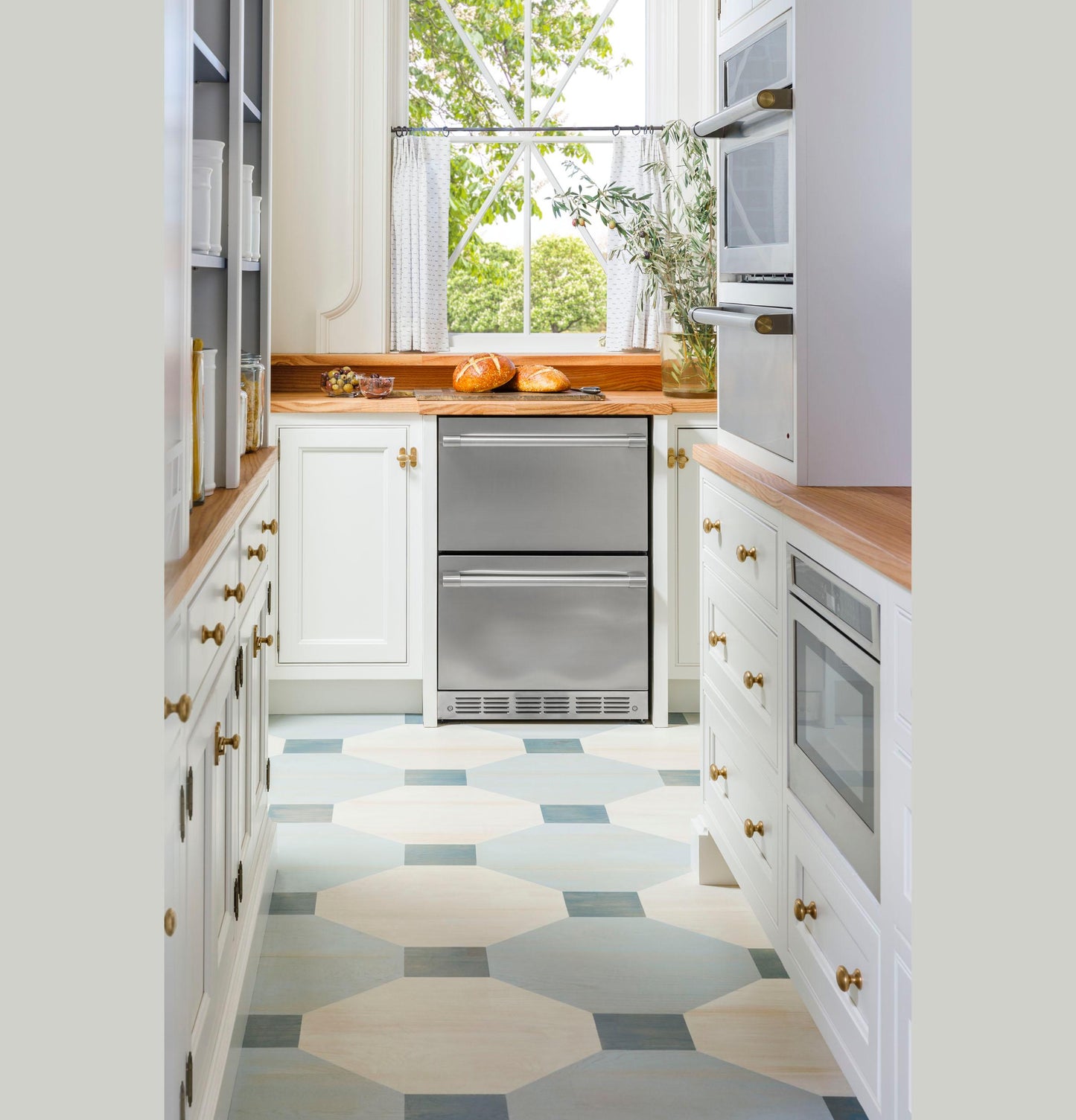 MONOGRAM Monogram 30" Statement Warming Drawer in Stainless Steel - ZTW900PSNSS
