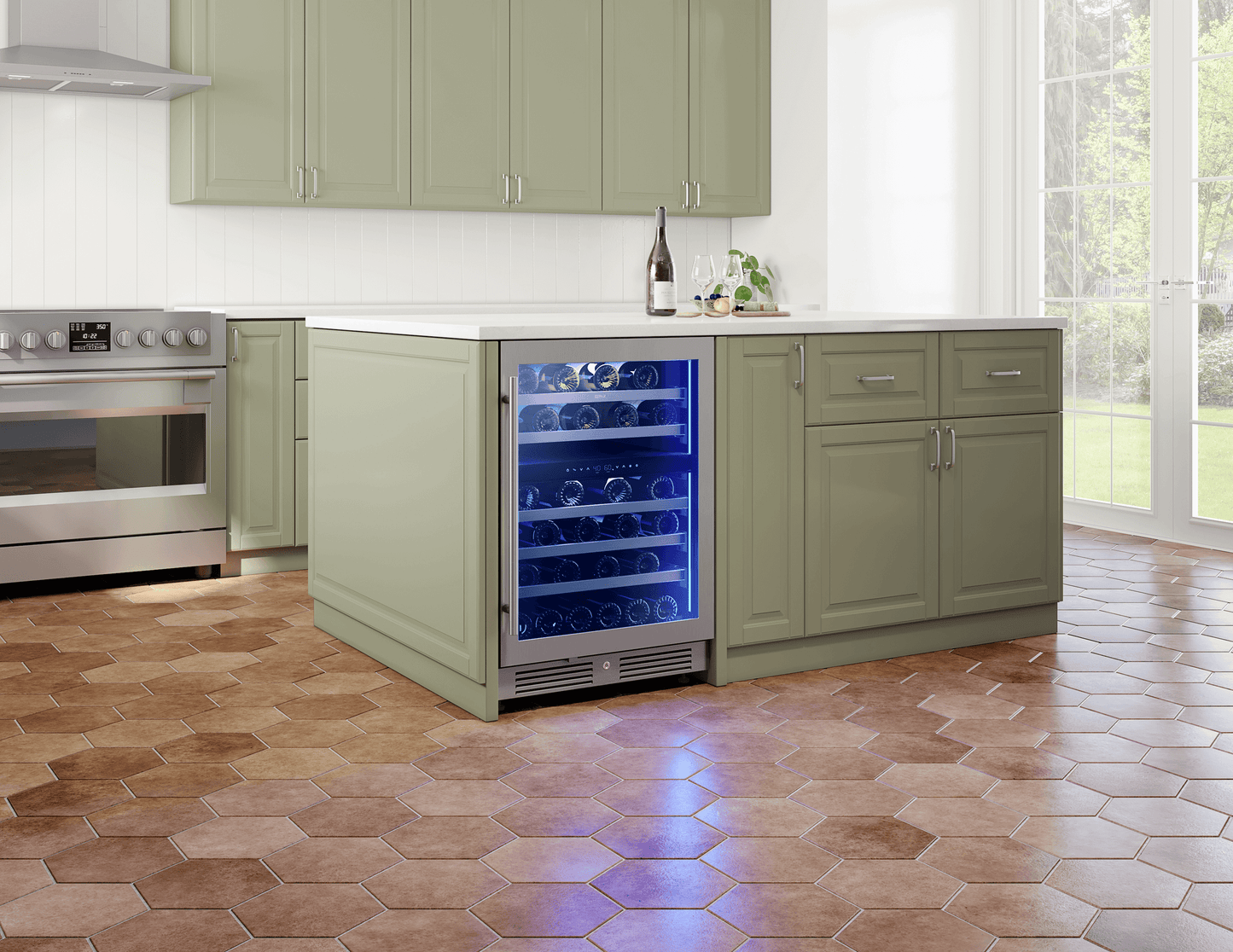 ZEPHYR Presrv Wine Cooler, 24in UC, SS+Gls, Rvs Door, 2Z in Stainless Steel - PRW24C02CG